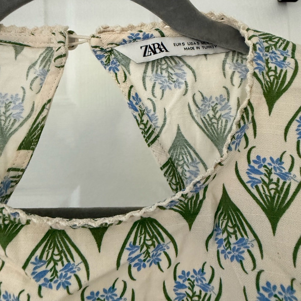 Zara Cream and Green Patterned Crop Top - Picture 6 of 7